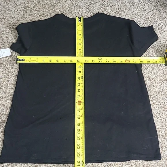 Hello Kitty And FriendsBlack Short Sleeve Tee Vibrant Graphic Design - Picture 5 of 5